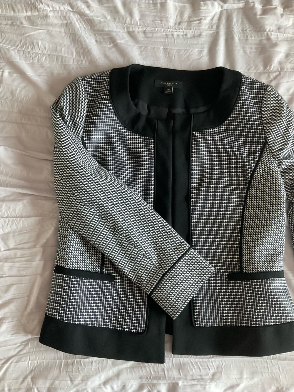 Ann Taylor Black and White Tweed Collarless Blazer